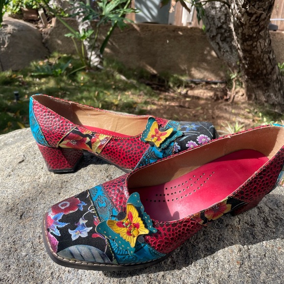 Crazy Cat Heels - Picture 5 of 7